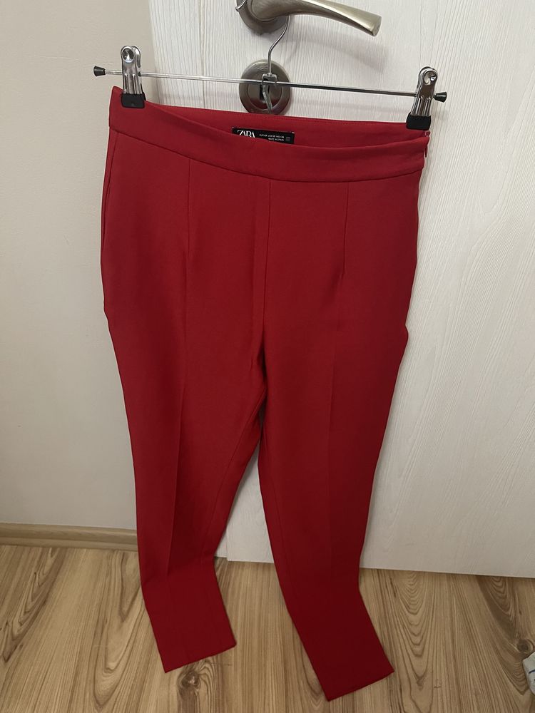 Панталони Zara, Mango, Reserved, Mohito, H&M