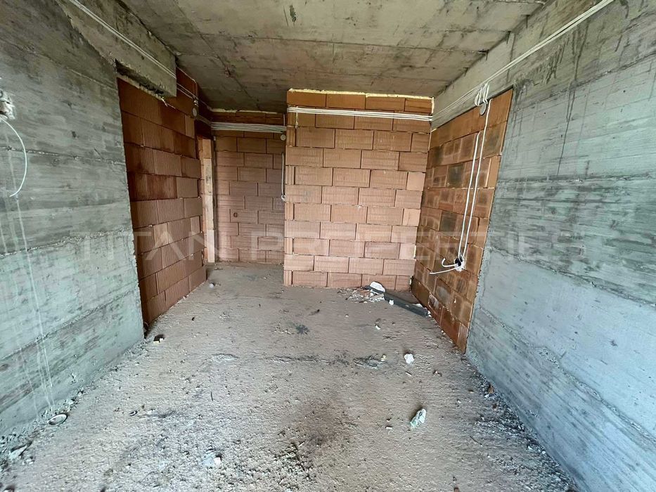 Продава се Тристаен апартамент в Пловдив, Христо Смирненски - 141 кв.м за 1200 €/кв.м - Снимка #5