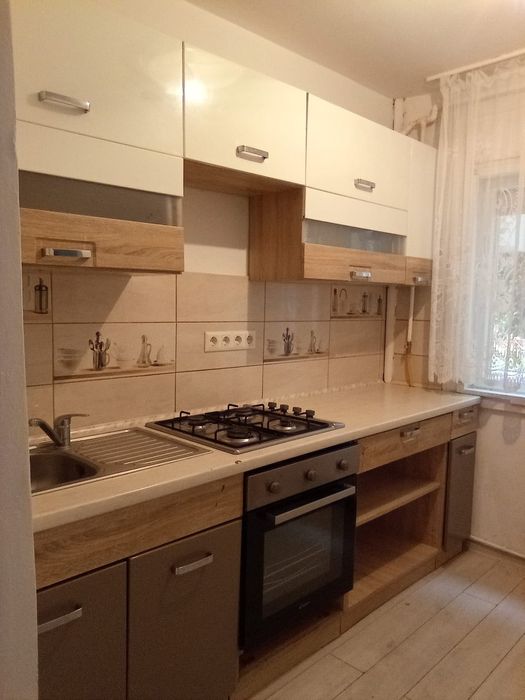 Chirie 3 camere lângă Sabados Str Arinului