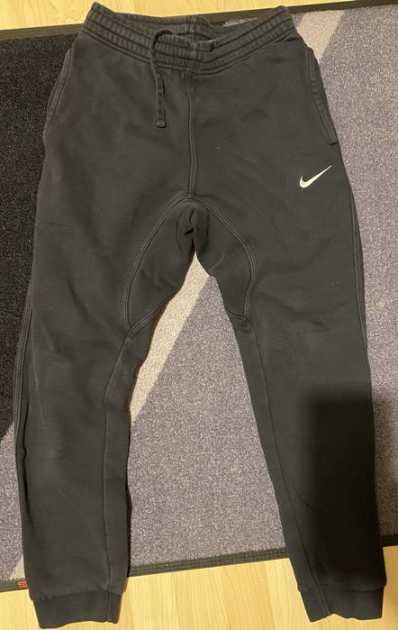 Pantaloni Nike masura S