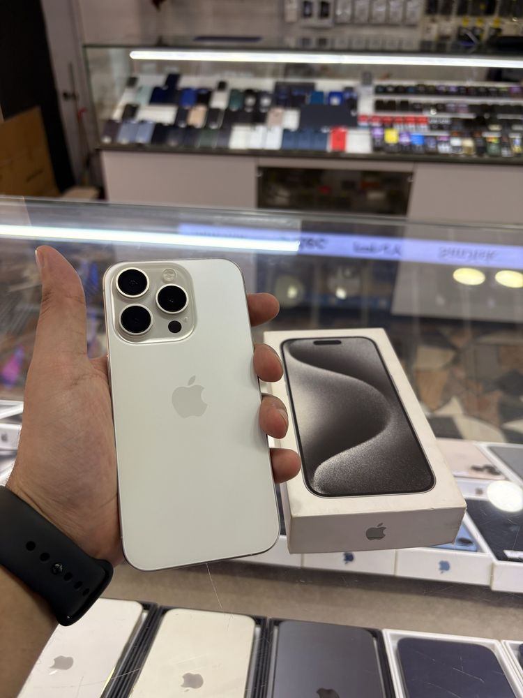 iPhone 15 Pro 256 gb white