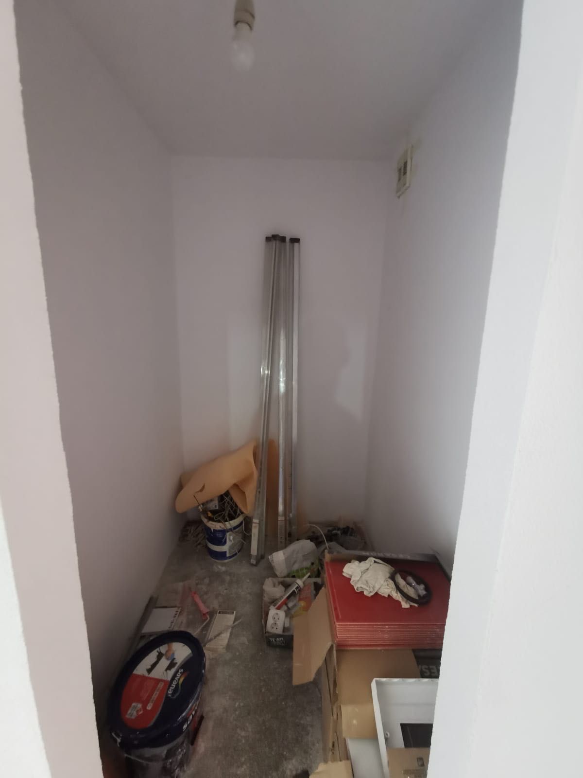 Vând/Închiriez spatiu pentru birouri în Hunedoara, zona OM