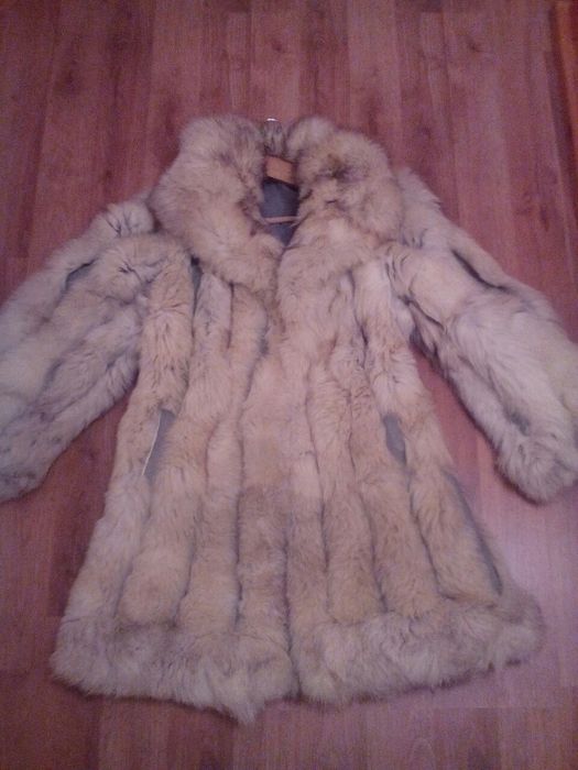 Налично!!! Дамско палто от естествен косъм сребърна лисица