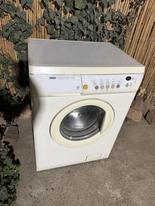 Стиральная машинка Zanussi