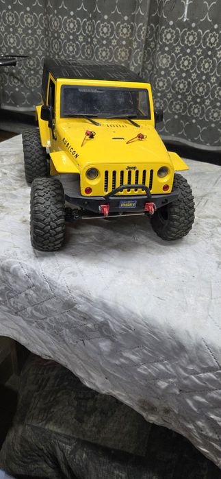 Продавам rc crawler 1:10