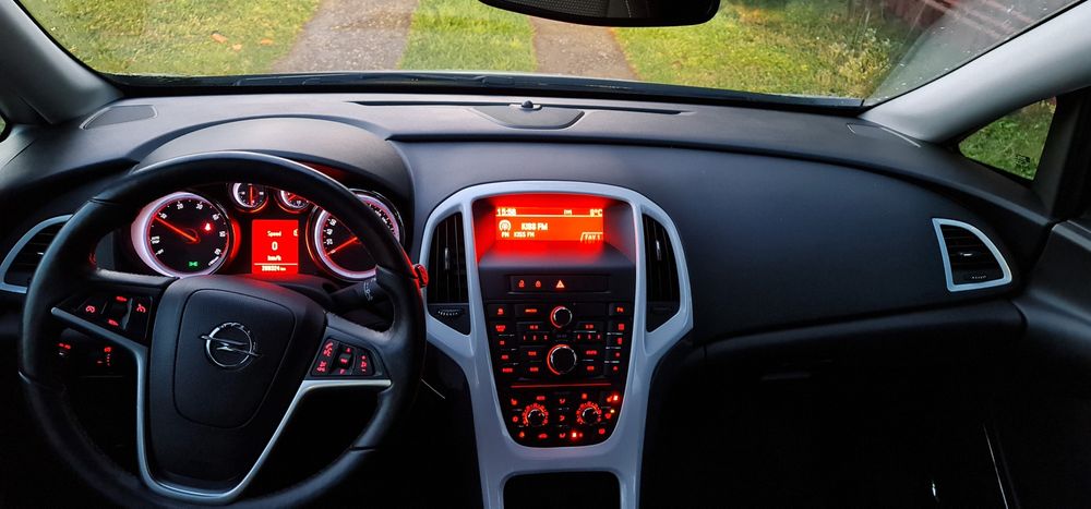 Opel Astra J 1.7 CDTI - 131 CP - SPORT EDITION