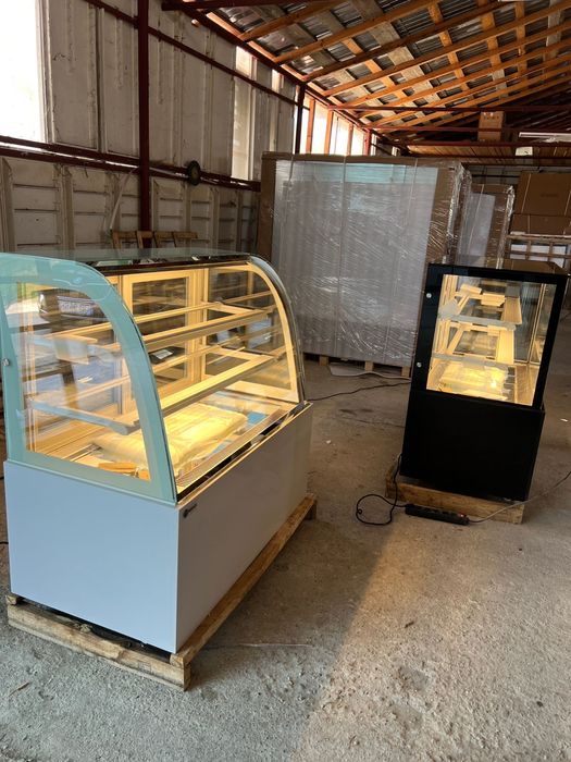 Vitrina frigorifica pentru prajituri 120 cm lungime