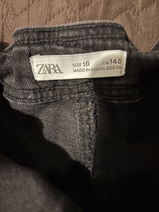 Blugi Zara negri 9/10 ani