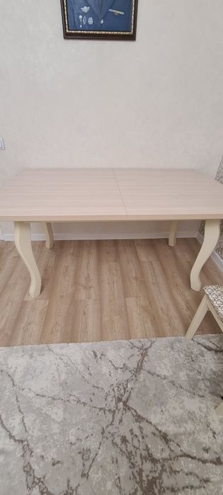 Продам стол гостевой