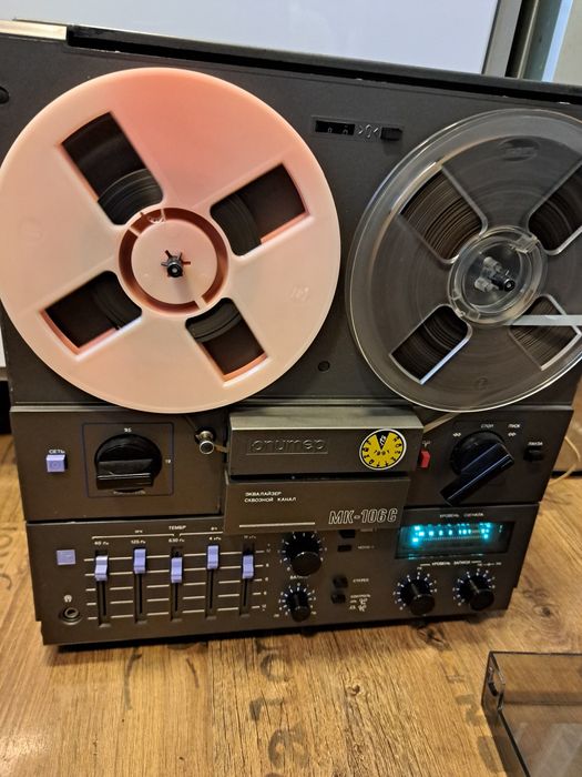 Magnetofon stereo  3 capete rusesc Pescarus  anii 80