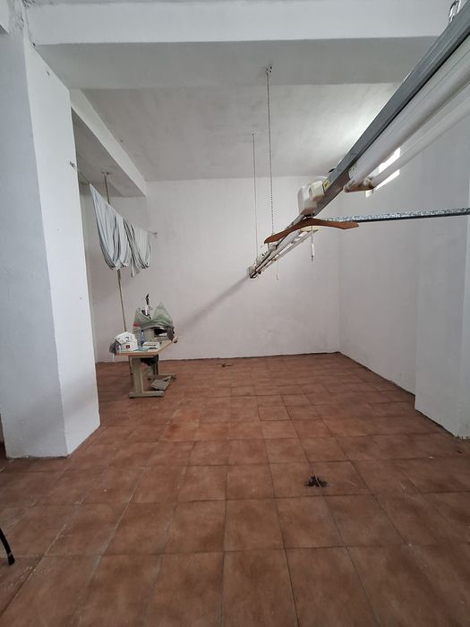 Inchiriez spatiu depozitare