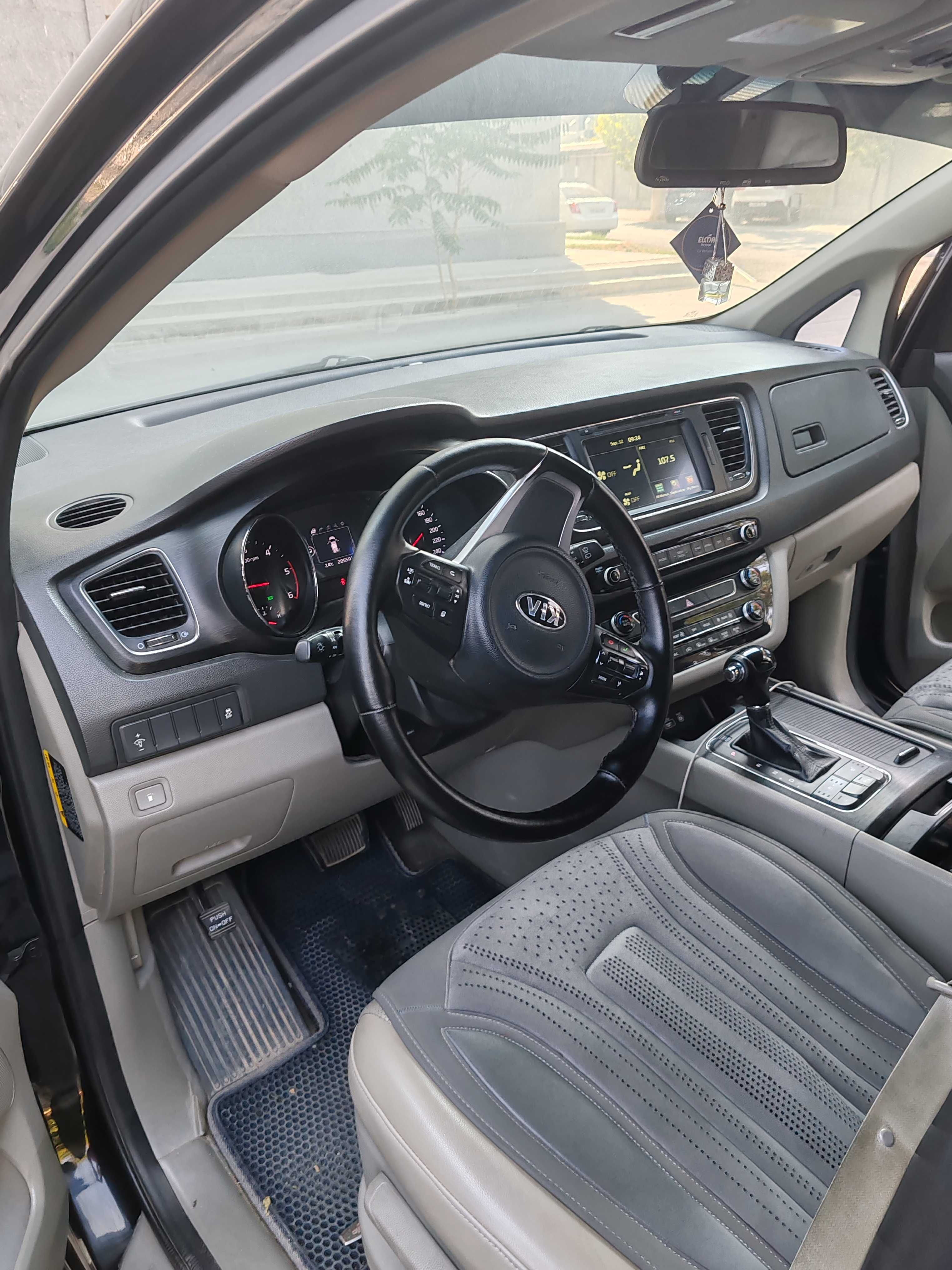 Авто Kia карнивал