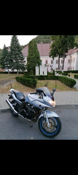 Kawasaki  ZR 7S  doar 33000 km.