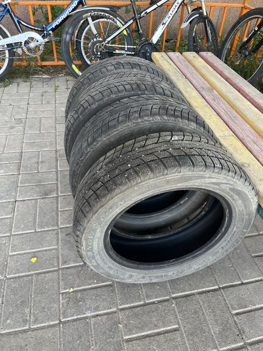 Шины 185/60/15 в отличном состоянии