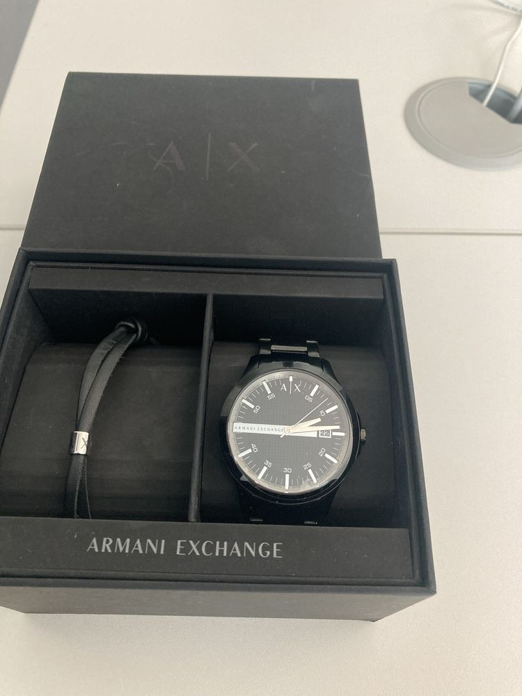 Часовник с гривна Armani Exchange AX7134