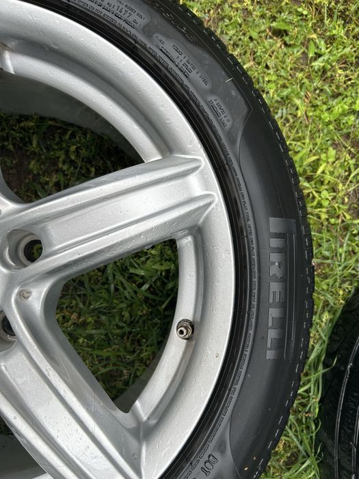 Vând jante originale Audi/VW cu tot cu cauciucuri pe 225/50 17