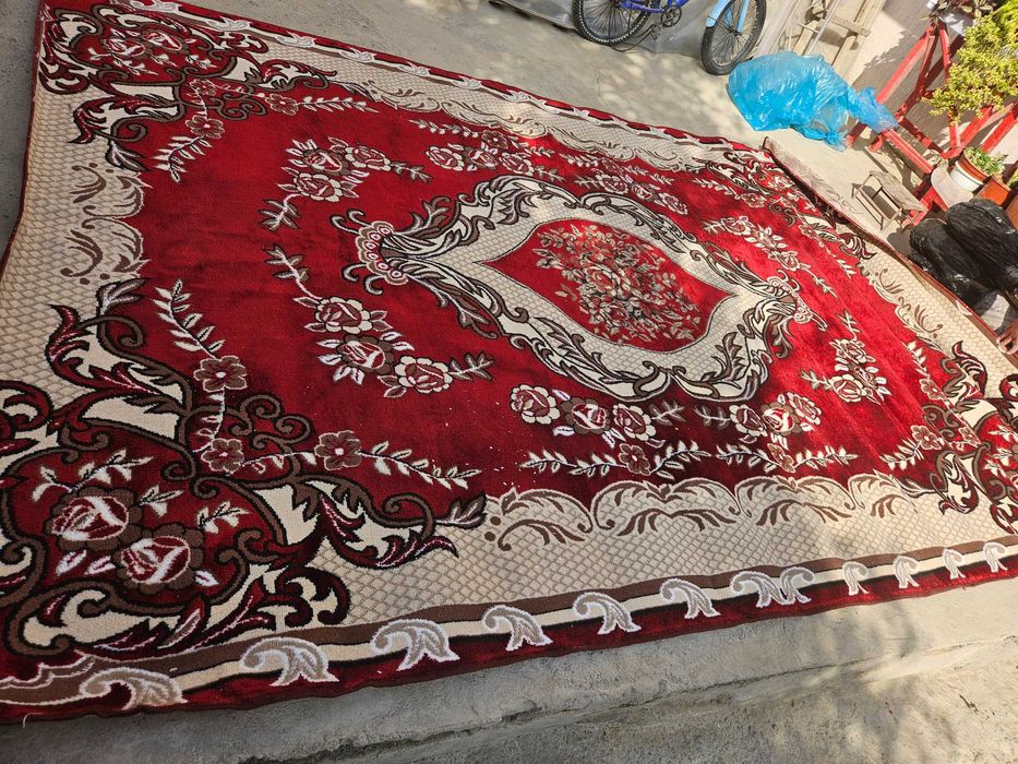 Срочно продам ковёр б/у в отличном состоянии