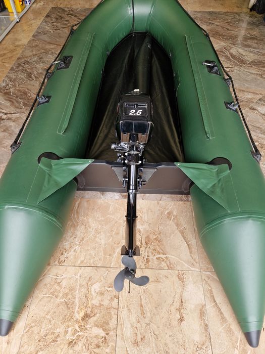 Продается лодка с мотором