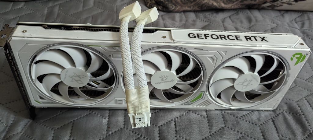 Продам видеокарту RTX 4070