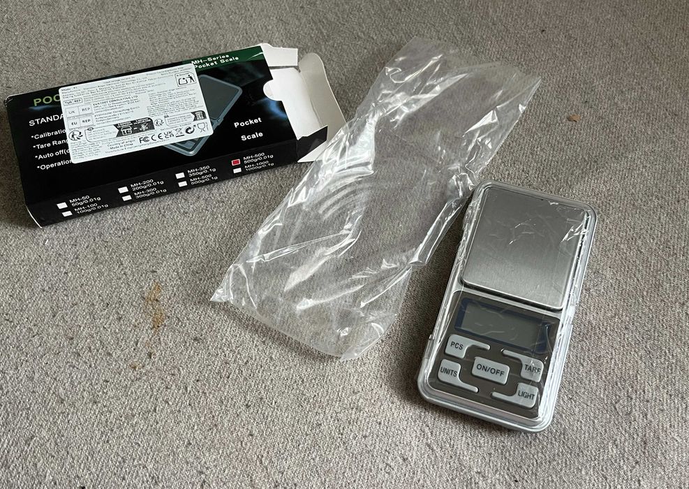 Cantar de buzunar 500 g 0.01 g, nou sigilat, display LED albastru