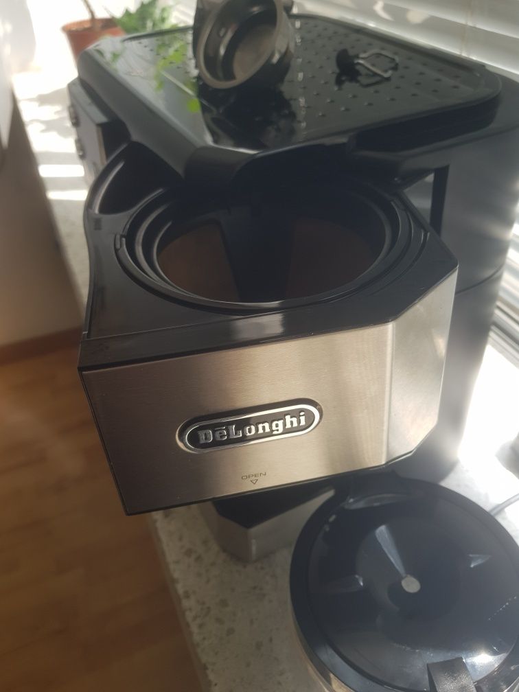 Кафемашина DeLonghi