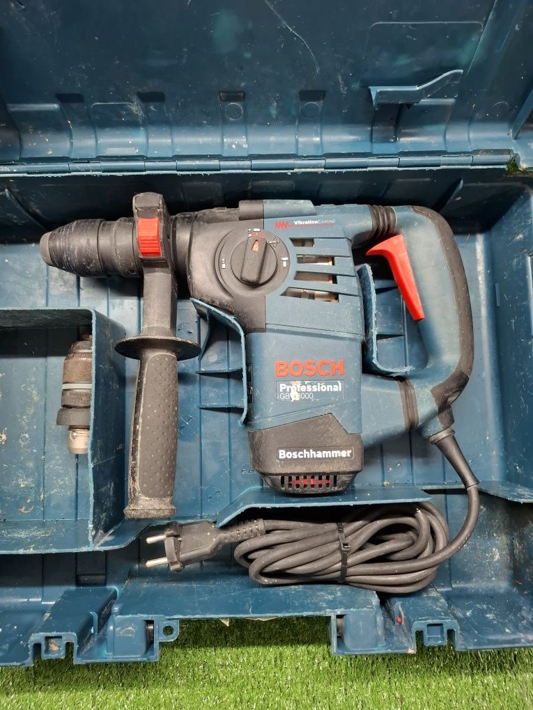 Перфоратор Bosch GBH3000, 2021 година с допълнителен дрелков патронник