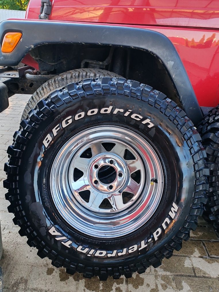 Set roți Jeep Wrangler TJ – BFGoodrich Mud-Terrain T/A + jante cromate
