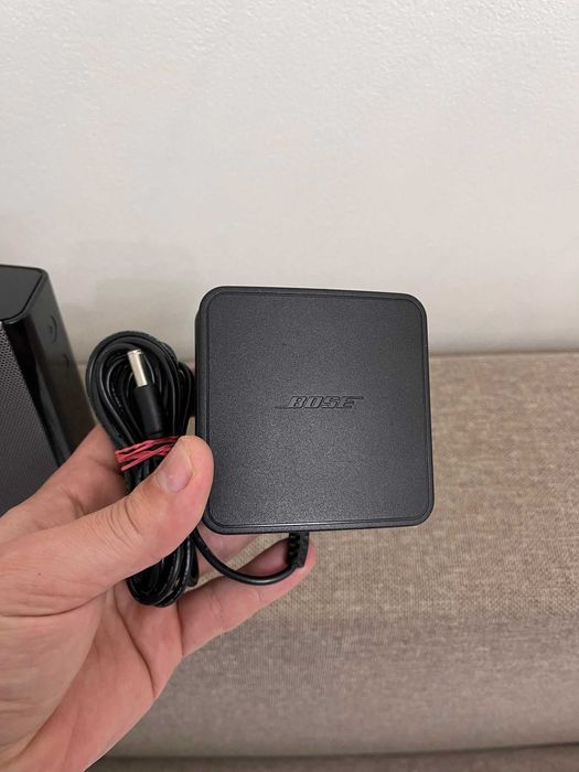 Boxa Bluetooth BOSE portabila cu acumulator, sunet extraordinar de bun