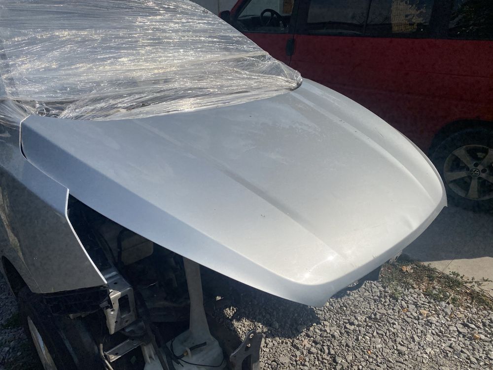 Преден капак Hyundai IX35