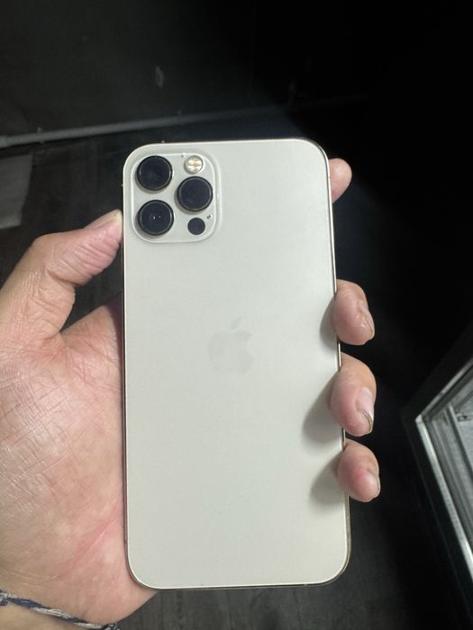 Продам Iphone 12 pro
