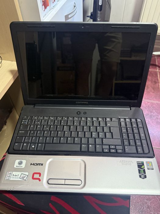 OCAZIE Laptop perfect functional + Bonus colectie 100 jocuri