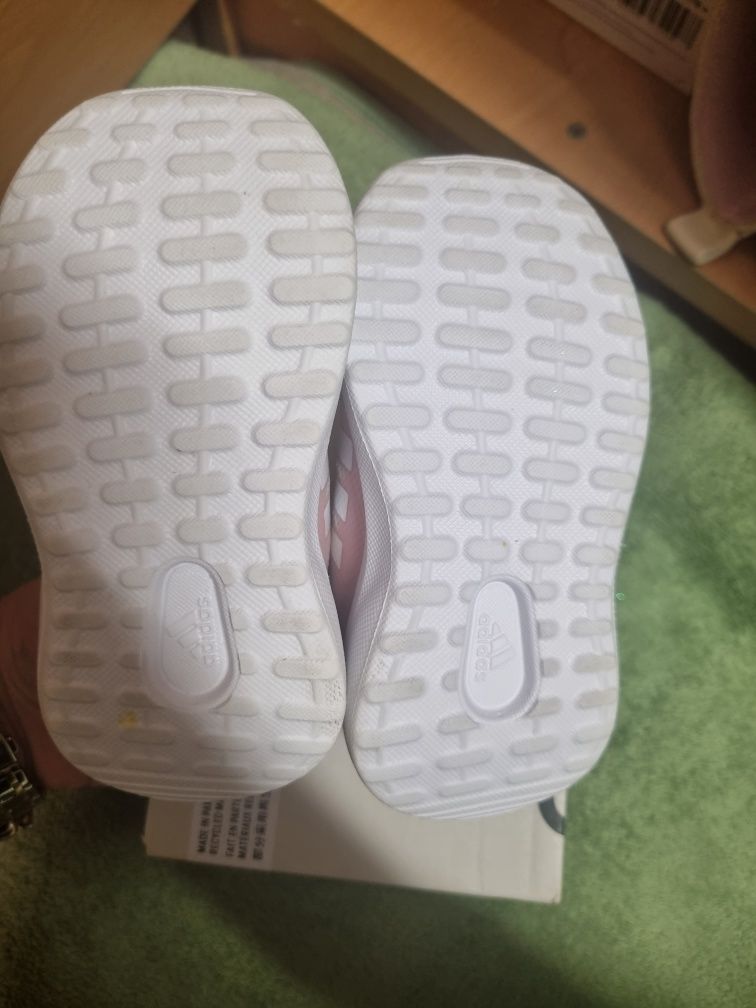 Маратонки Adidas