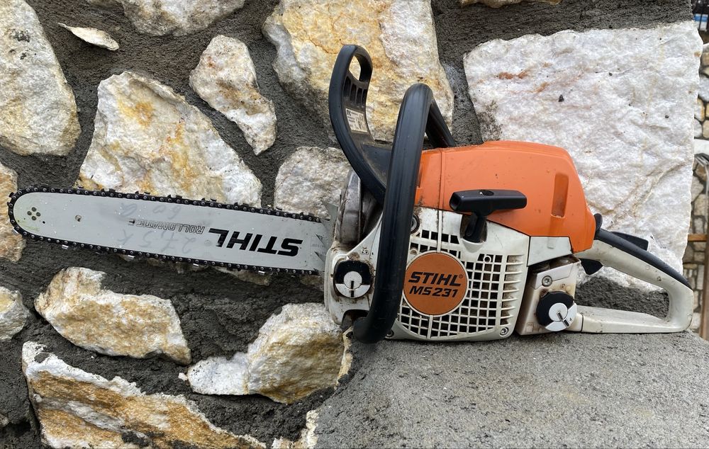 Vând Drujbă/Motoferastrau STIHL MS231