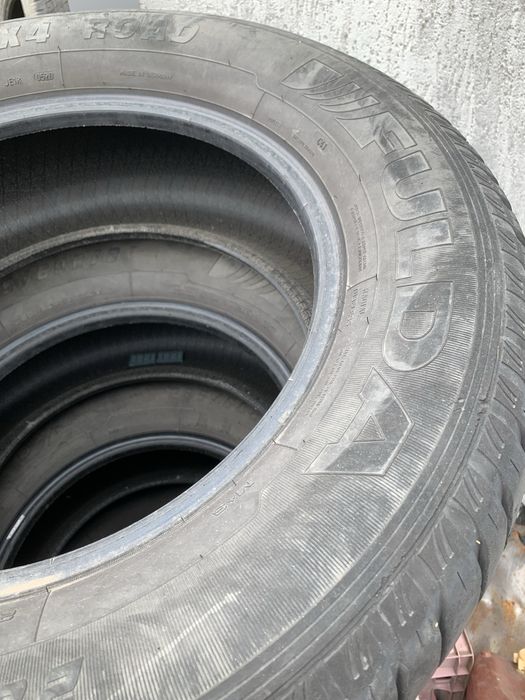 Продавам летни гуми фулда за джип 4х4 размер: 285/60/R18