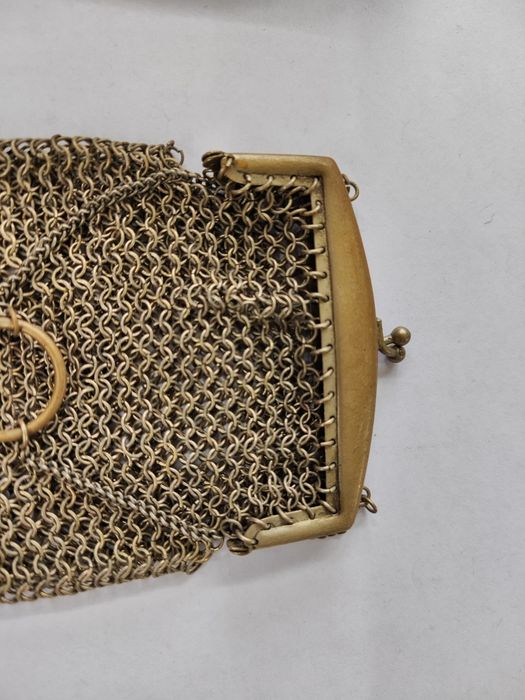 Старо плетено метално портмоне