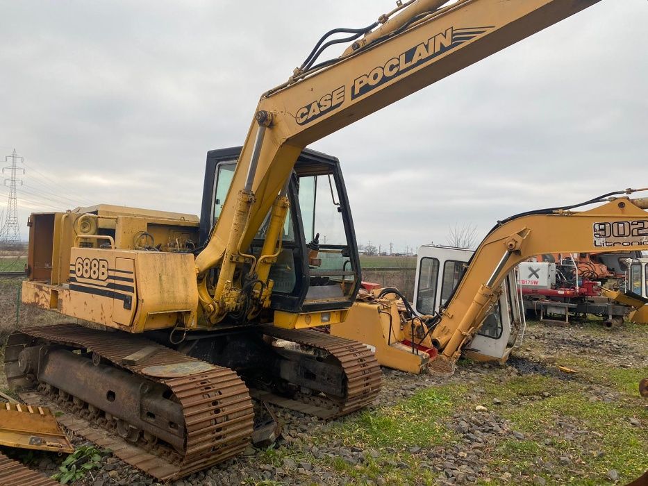 Excavator Case 688 dezmembrez