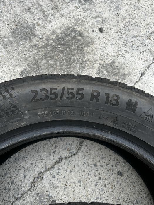 2бр Гуми зимни Continental 235/55R18
