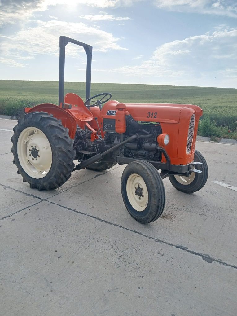 Tractor fiat 312 (recent adus in tara)