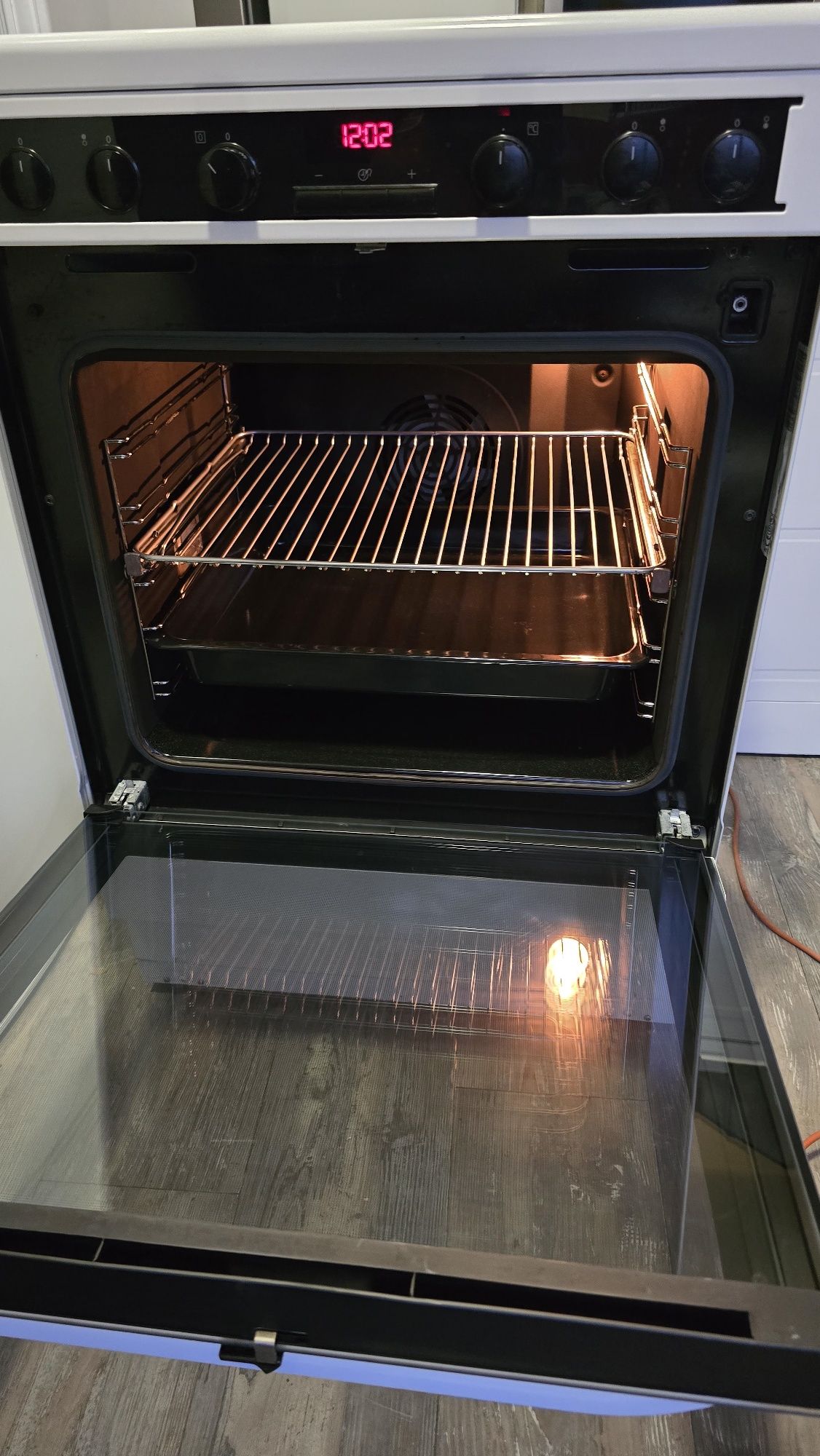 Печка Voss Electrolux black edition