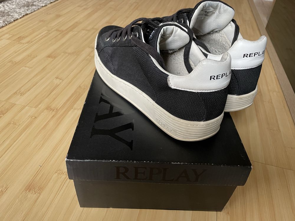 REPLAY кецове черни