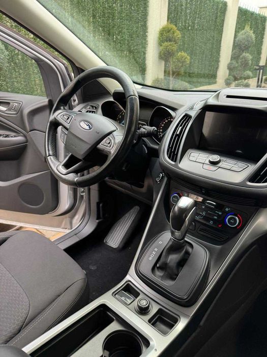Ford Kuga MCA 1.5 EcoBoost 182 CP S/S -- Automata / 6
