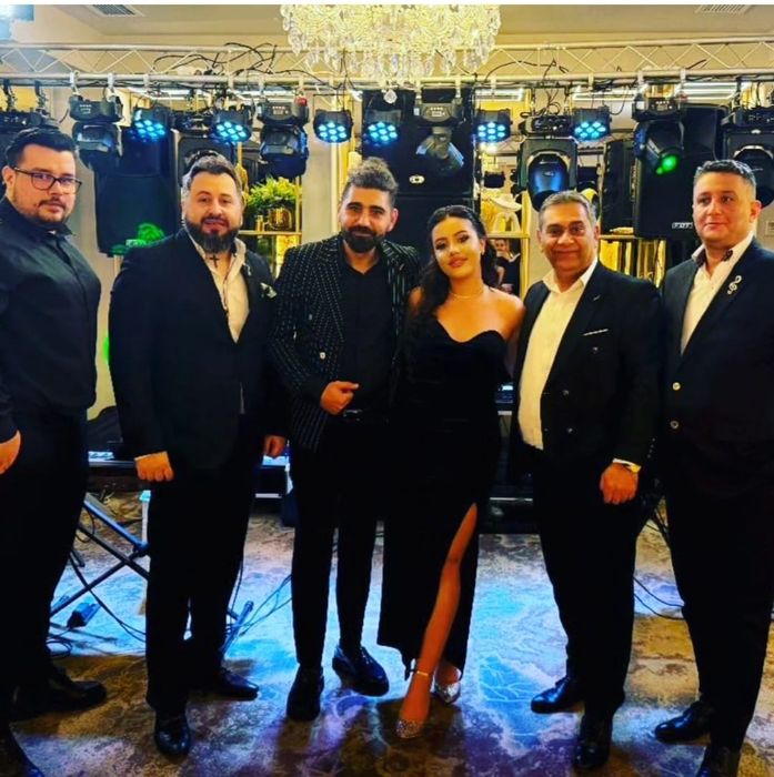 Formație Nunta -Formatie  Botez - Formatie Cununie -Formatie muzica