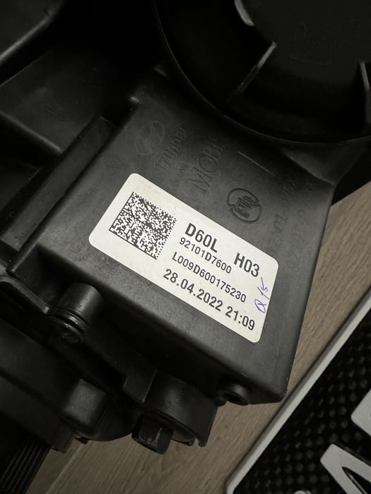 Фар ляв Hyundai Tucson Хюндай Тусон Туксон Перфектен