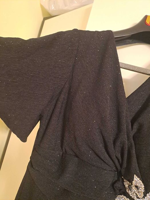 Vand rochie de ocazie