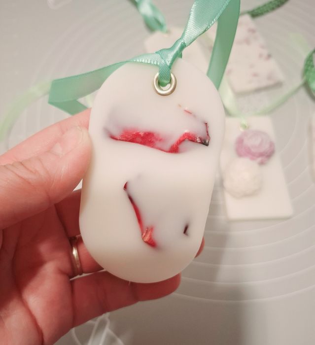 Odorizante parfumate din ceara naturala