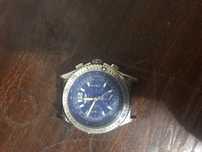 Vand ceas breitling asa lam dus din germania nu lam desfacut
