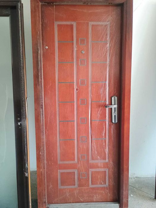 Usi noi de interior, vitrate, sticlă dublă, ramă  aluminiu Germania