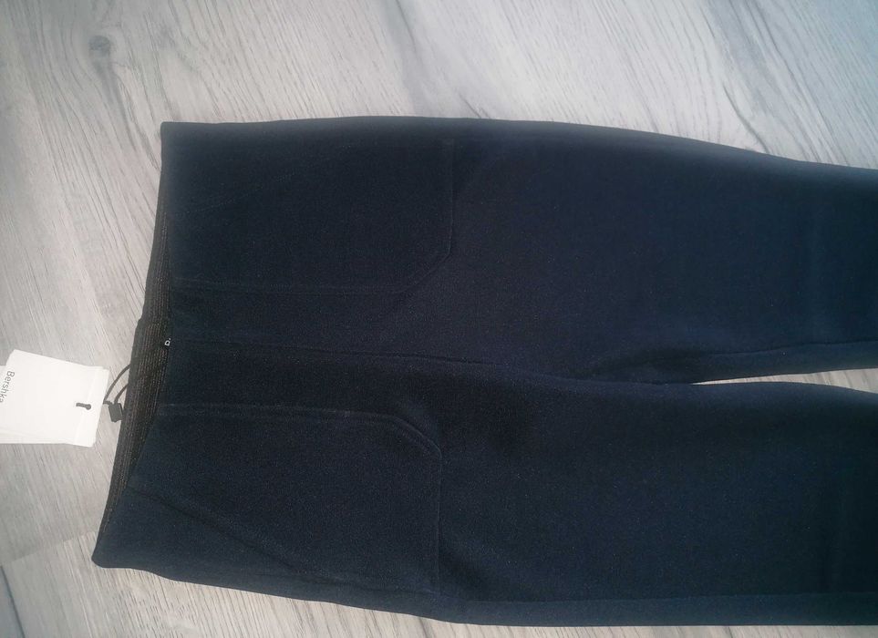 Pantaloni tip colant eleganti dama xs Bershka