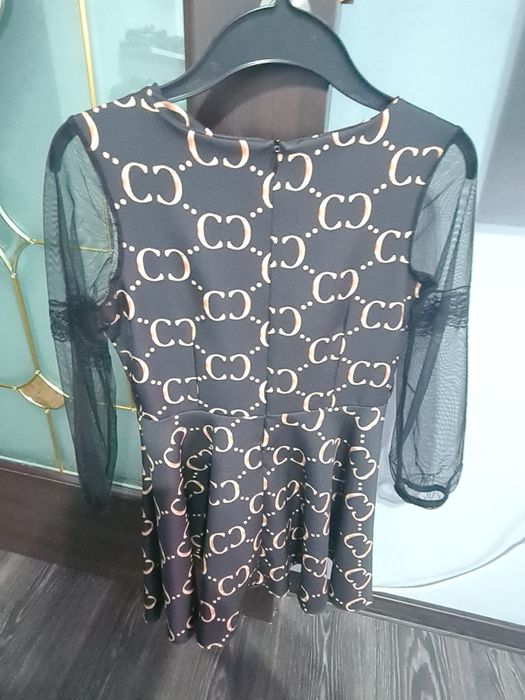 Rochiță fete mar 146/152 foarte frumoasă la 50 lei Timișoara