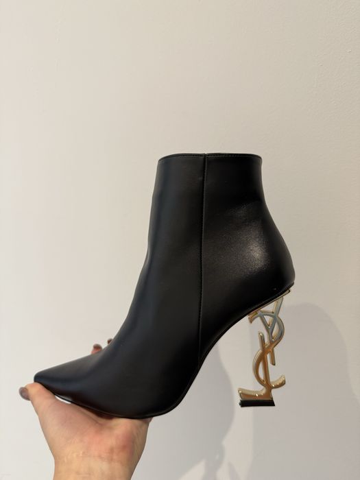 Дамски боти Saint Laurent